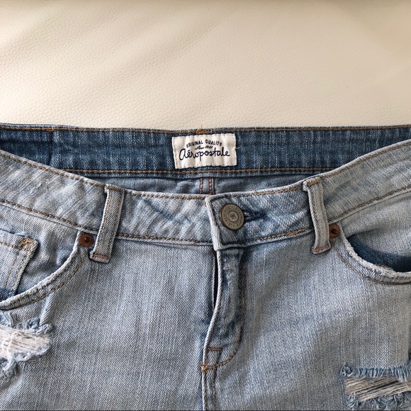 Shorts - Picture 2 of 3